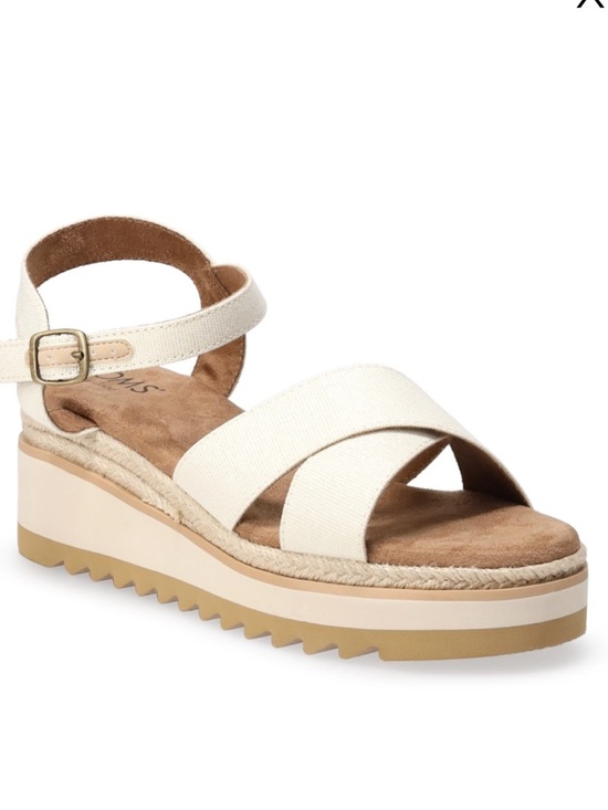 Toms Shoes - NWT toms noelani sandals